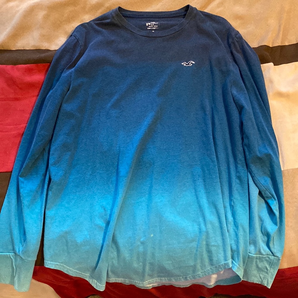 Hollister size large blue ombré long sleeve tee shirt